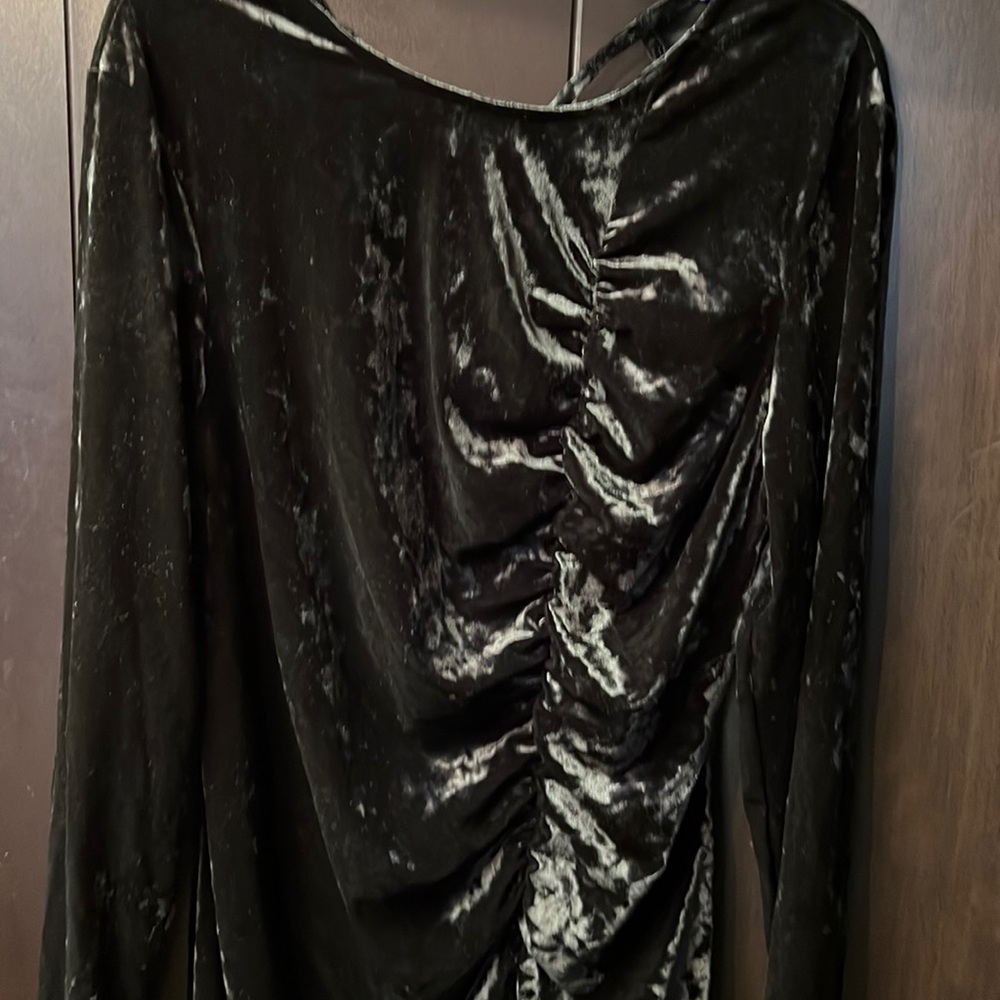 Future Collective Kahlana Barfield Brown XL black velvet dress
